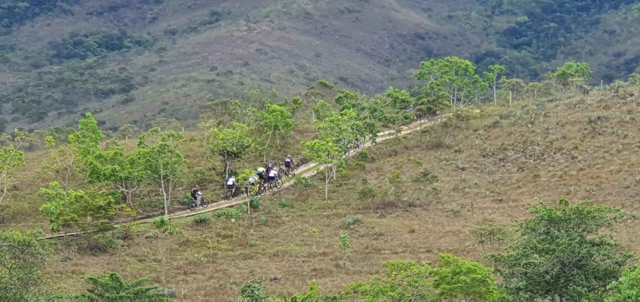Travessia de bicicleta na Serra do Espinhaço -Fotografia: Miguel Andrade
